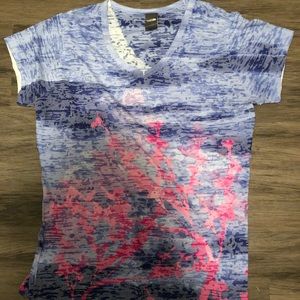 The North Face Pink/Blue Shirt 😍